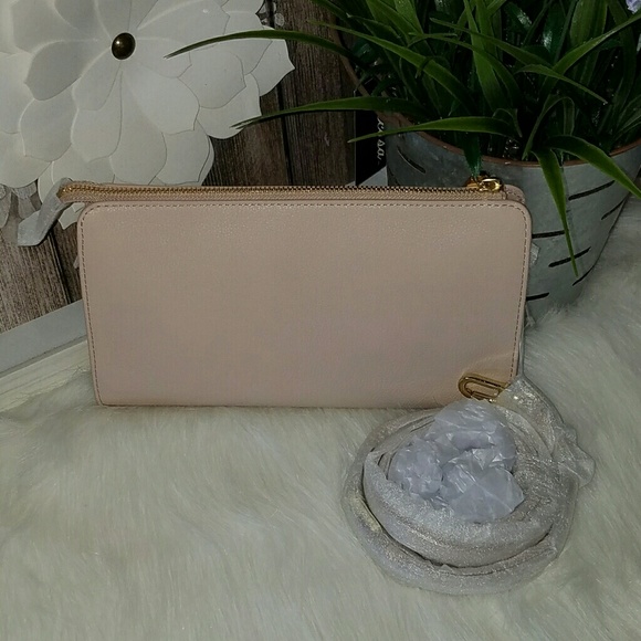 Tory burch light oak pebbled Brody crossbody bag - Picture 3 of 5